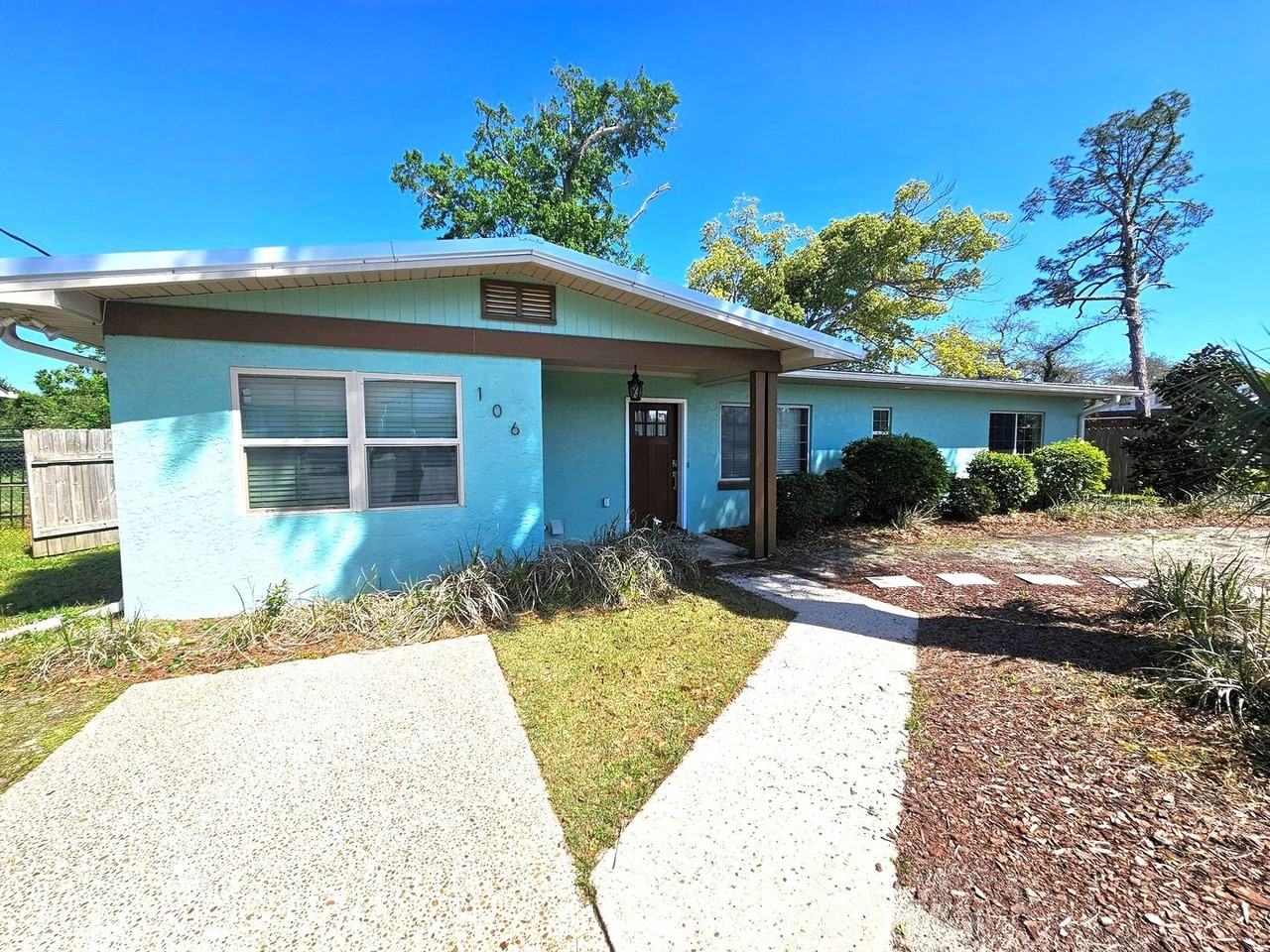 106 N Macarthur Ave - Photo 2 of 26