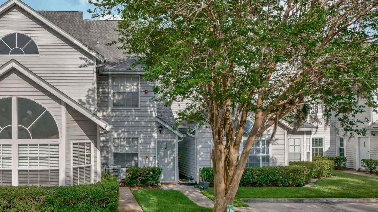 12287 Armenia Gables Cir - Photo 2 of 44