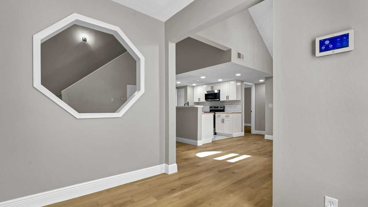 12287 Armenia Gables Cir - Photo 5 of 44