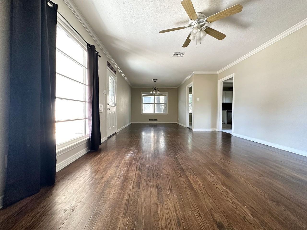 3314 32nd St - Photo 2 of 20