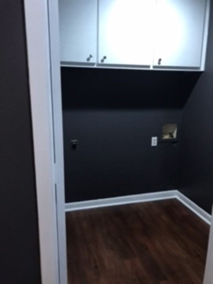 1705A Shely St - Photo 4 of 11