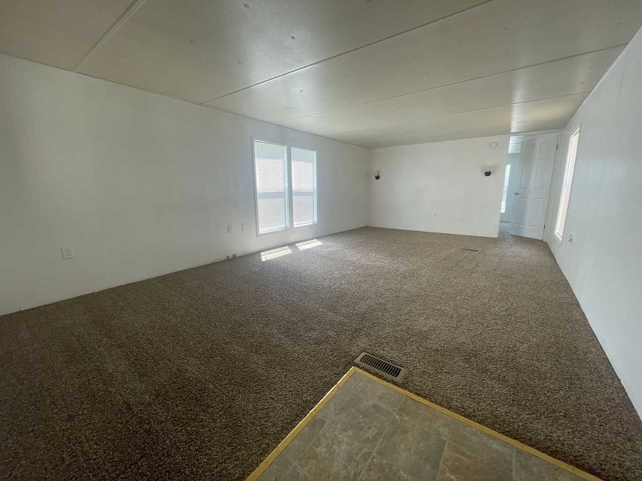 27 Blue Star Dr - Photo 5 of 15