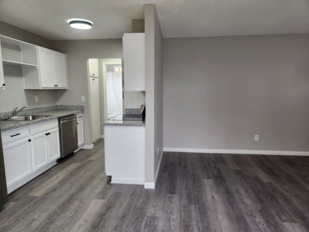 919 E Pine St #A - Photo 4 of 9