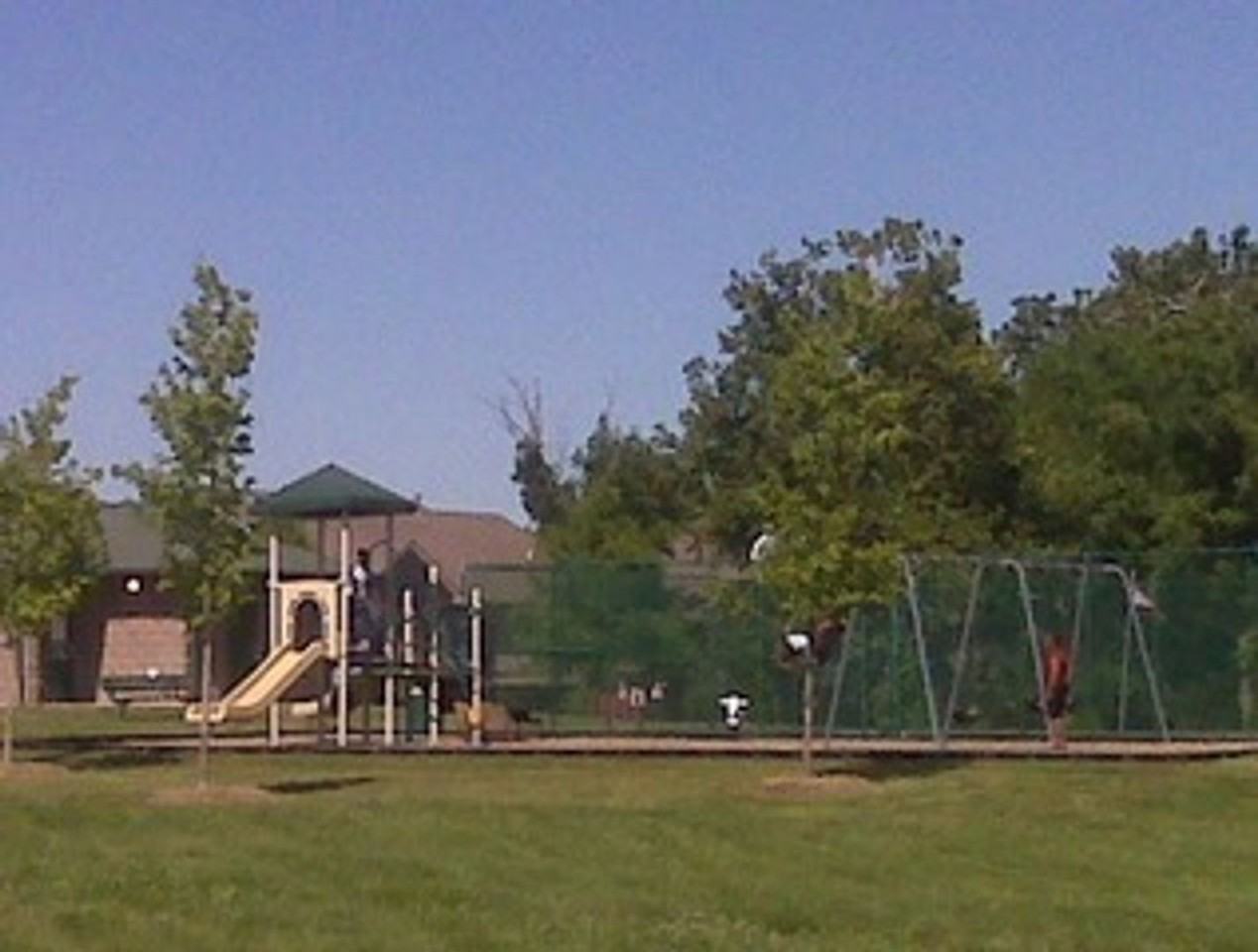 3700 Koala Dr - Photo 3 of 8