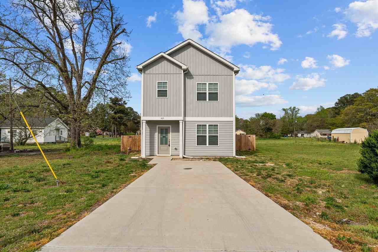 405 E Harnett St - Photo 3 of 44