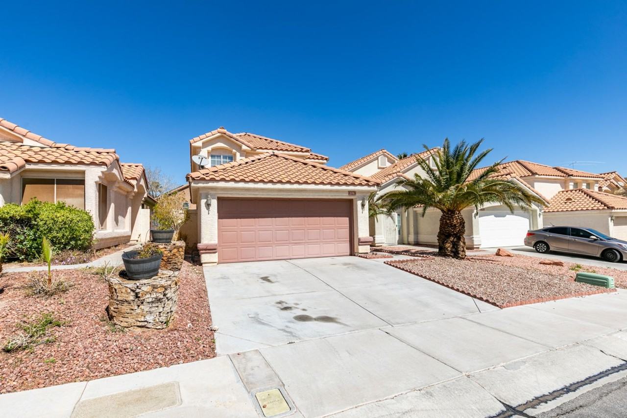 8316 Monico Valley Ct - Photo 2 of 46