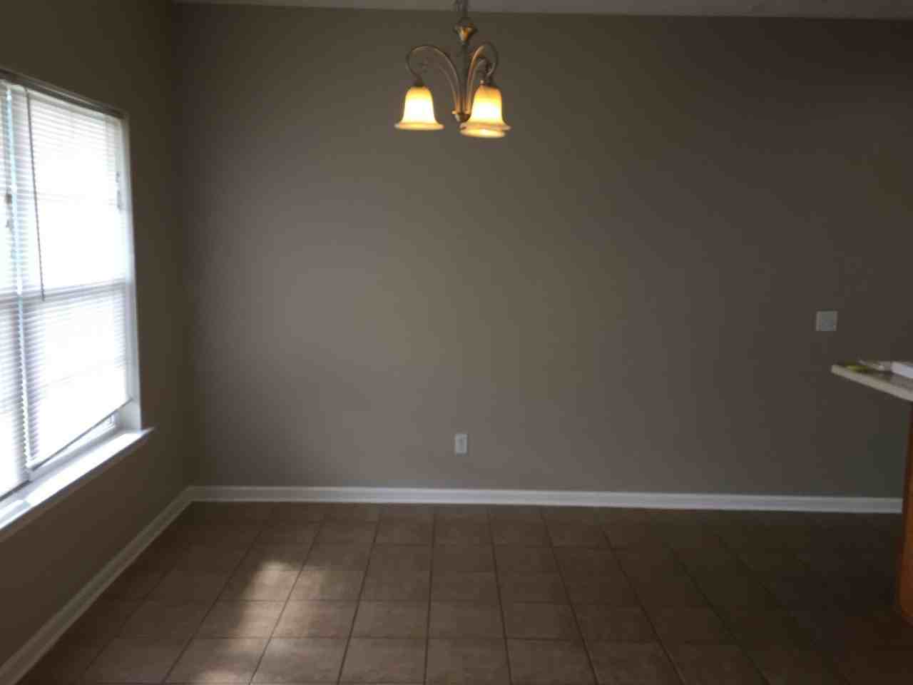 17 Courtyard Way - Photo 4 of 17