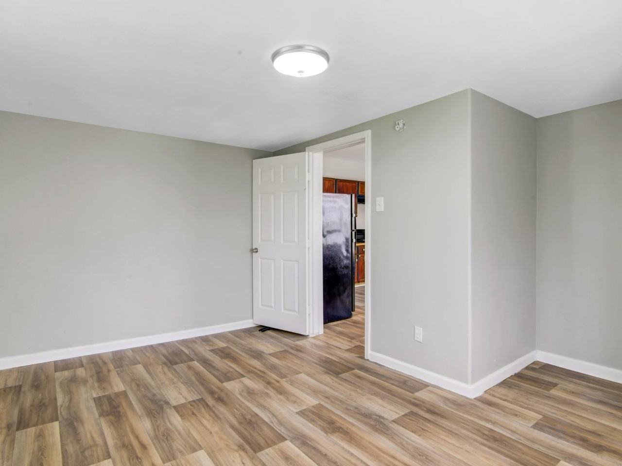 313 North Beauregard Street - Photo 2 of 10