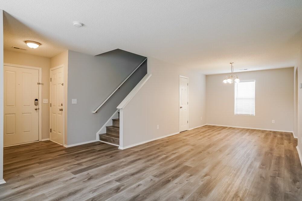 1024 Mailwood Dr - Photo 4 of 17