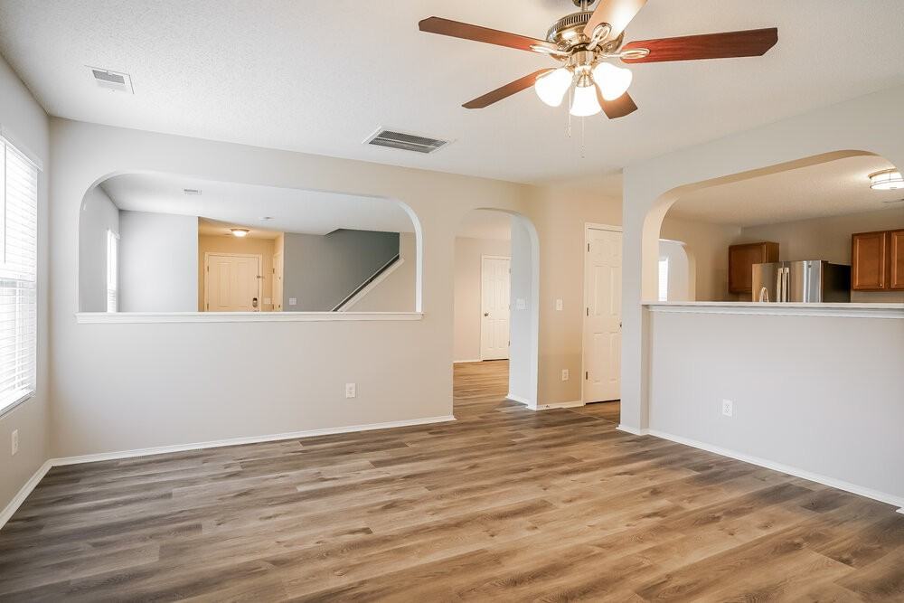 1024 Mailwood Dr - Photo 6 of 17