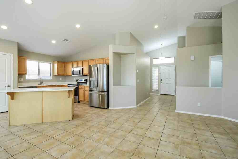 24616 N 65th Ave - Photo 3 of 16