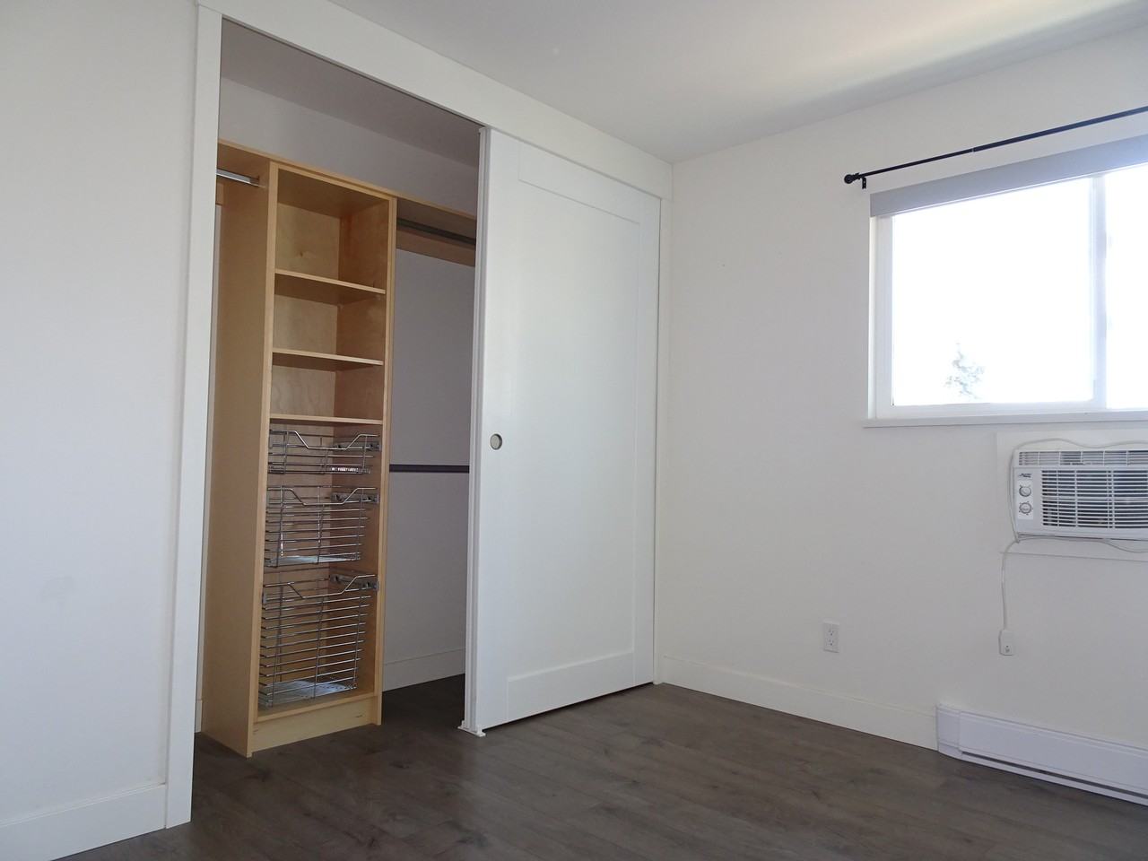 166 Mcpherson Cres #202 - Photo 2 of 11