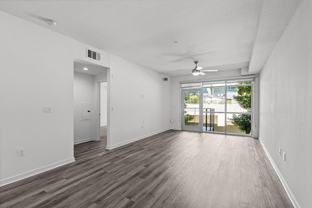 950 S Fairfax Ave - Photo 1 of 1