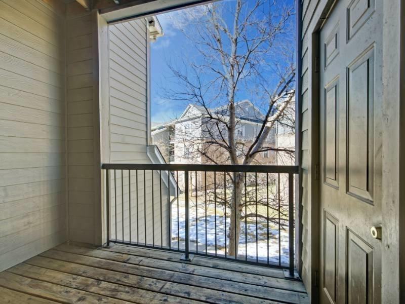 6201 E 62nd Ave - Photo 6 of 33