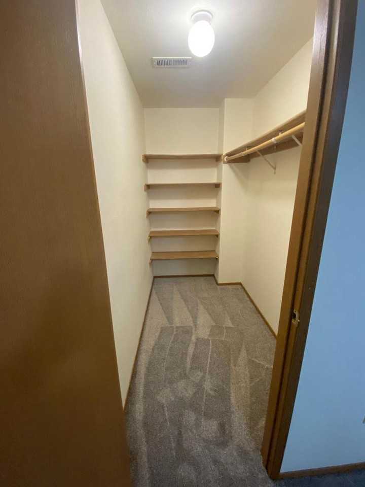 16001 11th Avenue Ct E - Photo 2 of 14