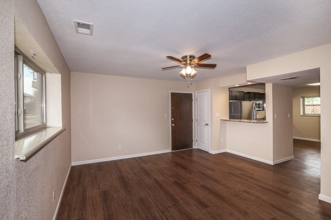 Lakemont Apartments - Photo 6 of 50