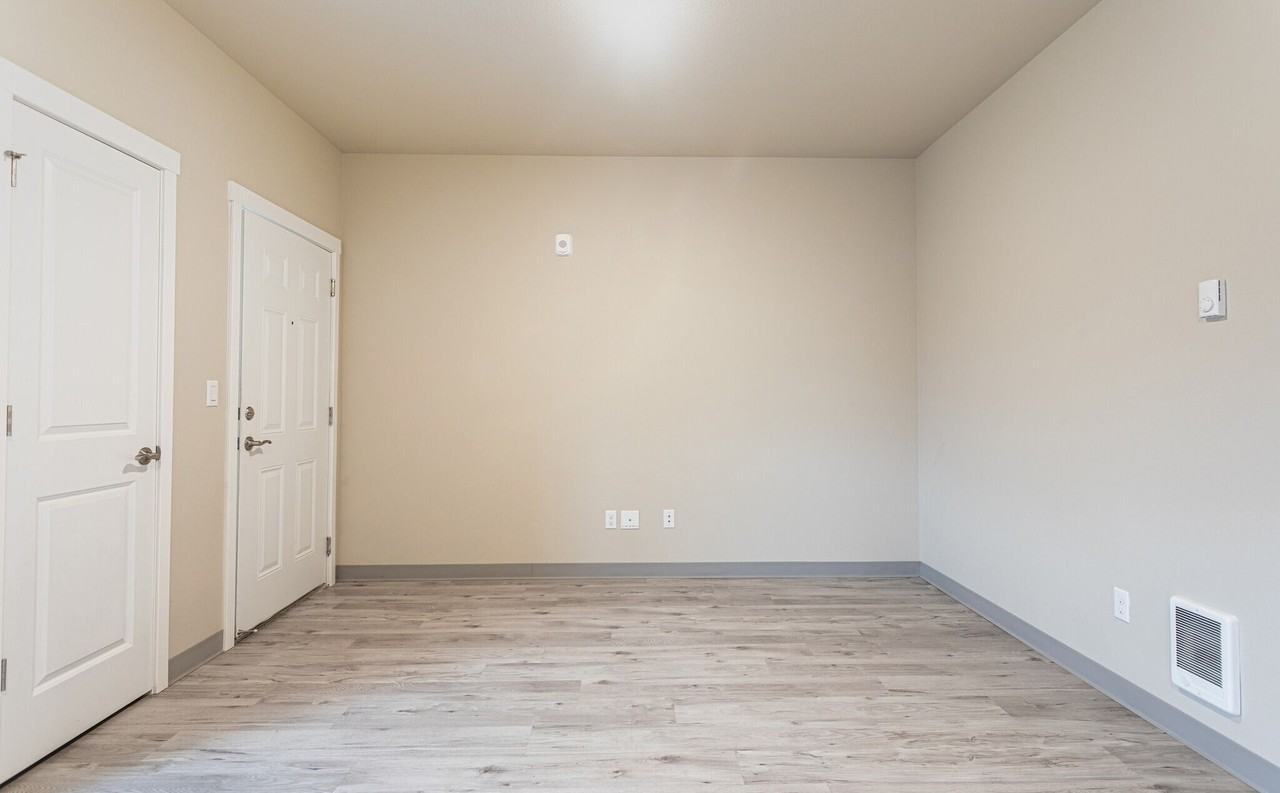 Lake Grove Apartments! - Photo 3 of 8