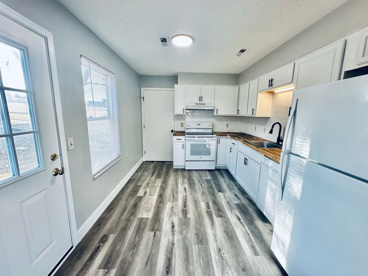 1855 Mechanicsburg Rd. - Photo 3 of 20