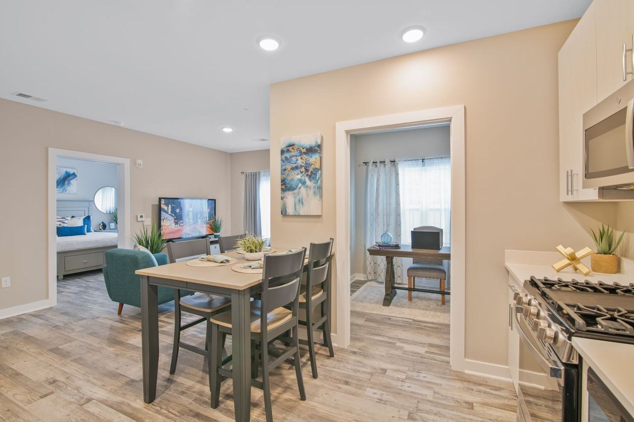 Brentwood Park Apartments - Photo 2 of 12