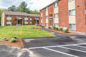 featured image of 35 Townhouse Rd