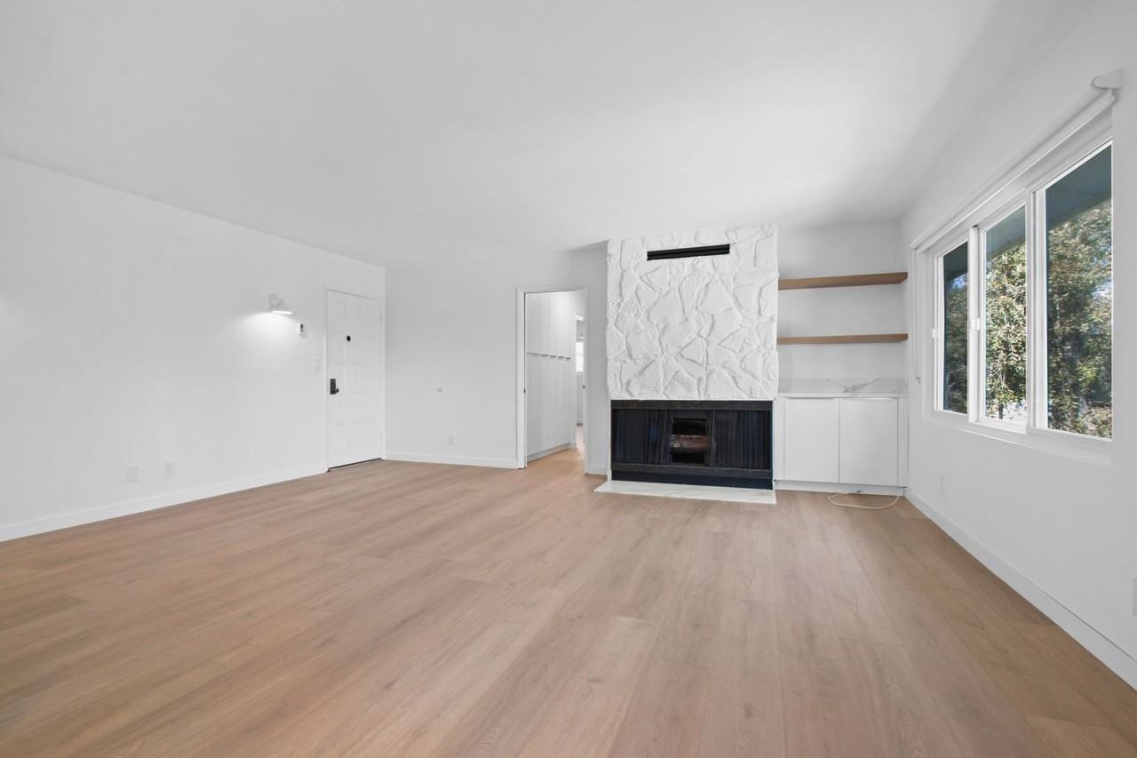 2107 Montana Ave - Photo 3 of 4