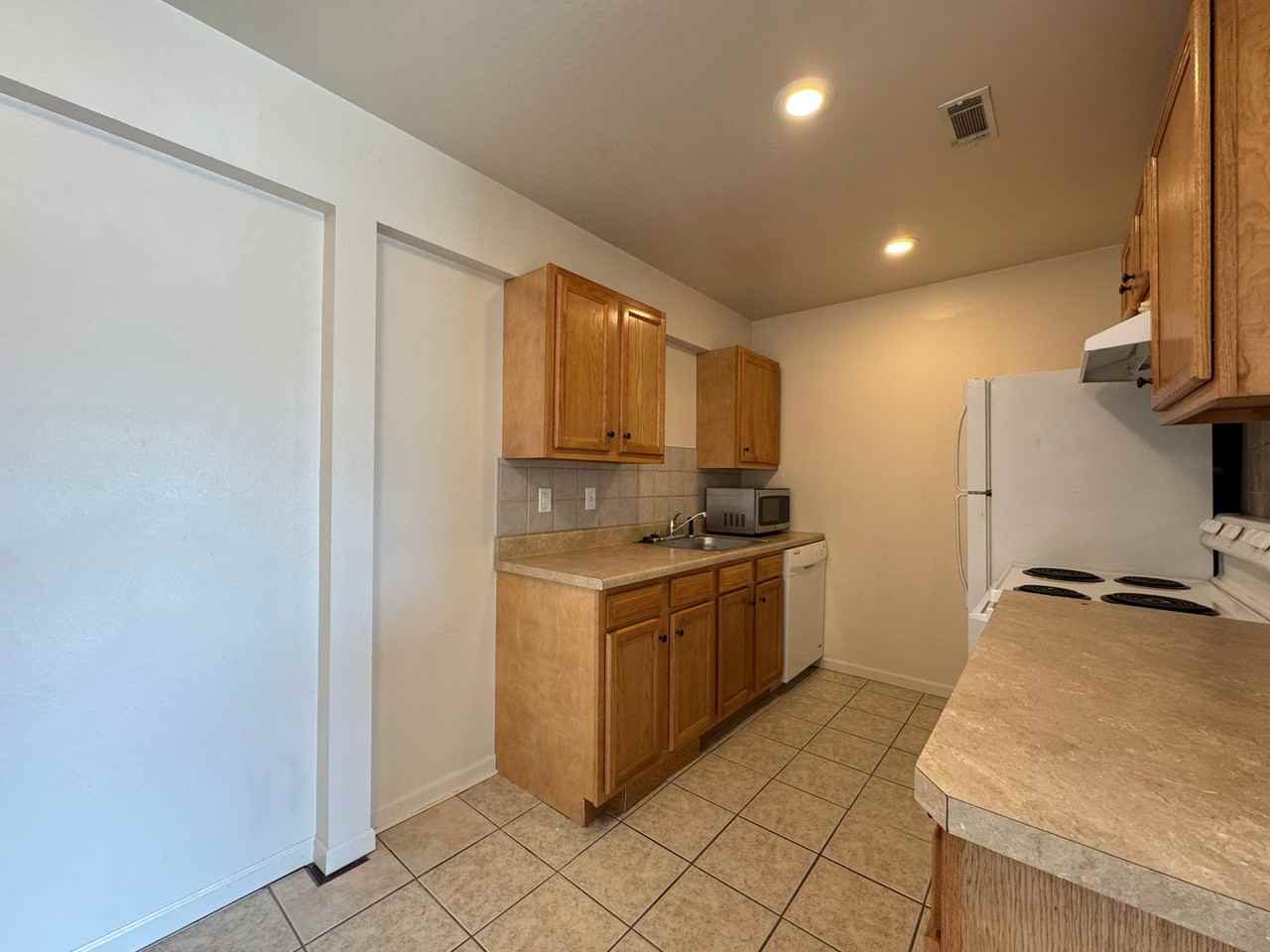 291 Vickie Lynn - Photo 6 of 17