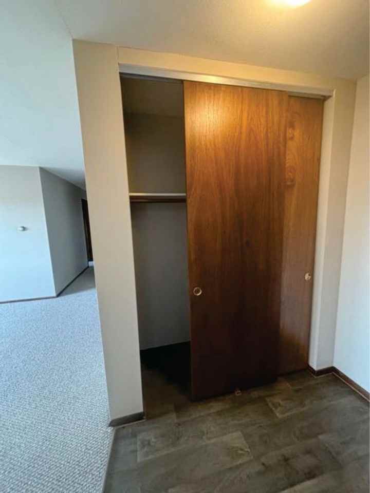 Whitman Park Apartments - Photo 3 of 20