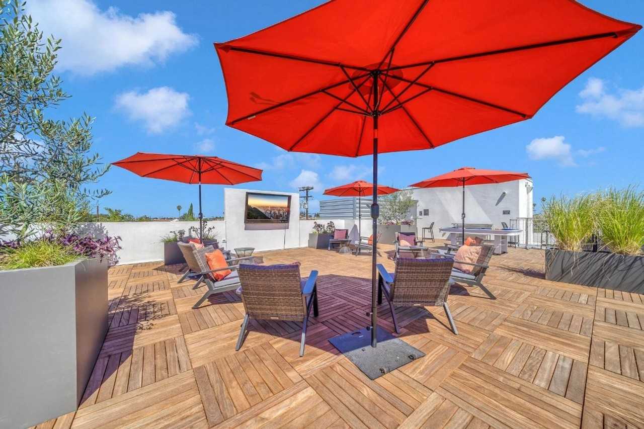 Cocoon 63 - Photo 4 of 26