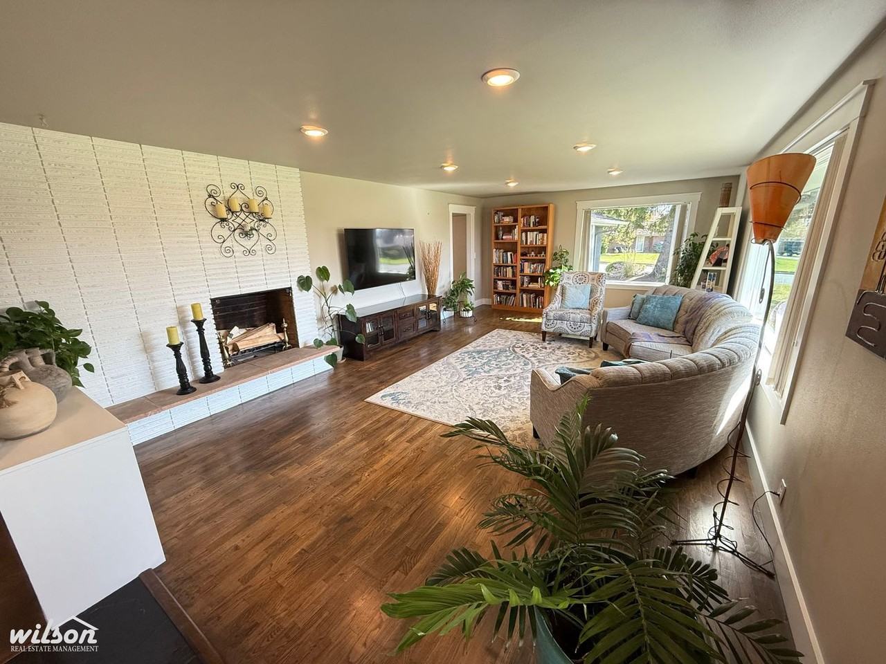 5201 Douglas Drive - Photo 3 of 27