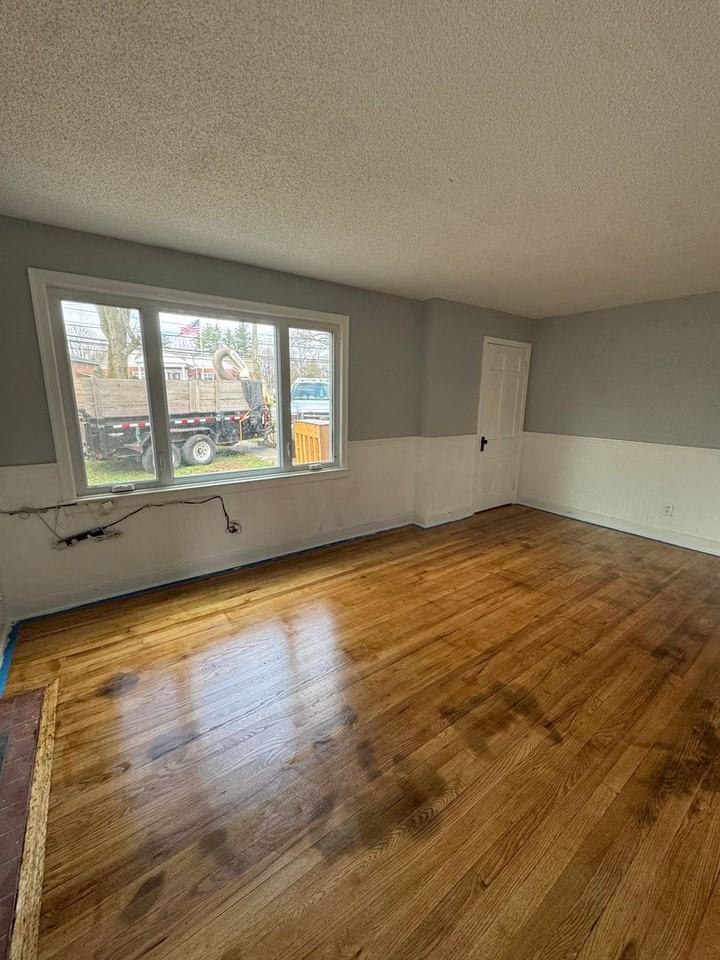 441 Farmington Ave - Photo 6 of 22