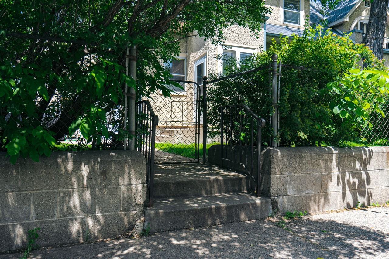 3450 Harriet Ave - Photo 2 of 7