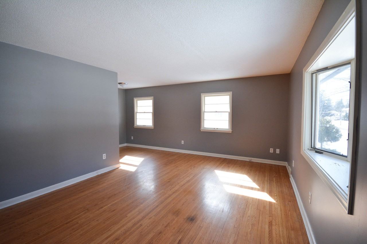 712 7th Ave Sw - Photo 3 of 13