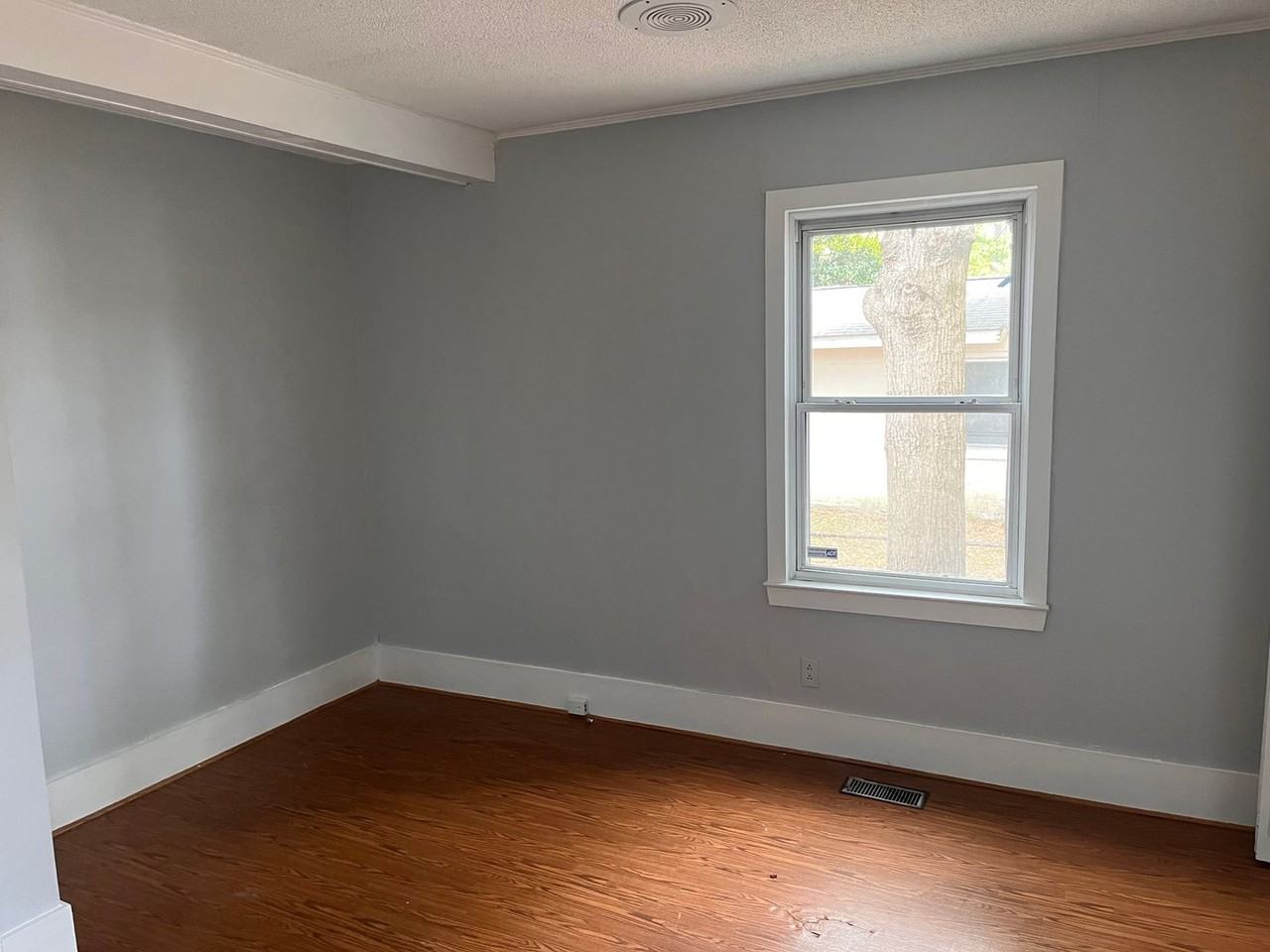 5418 Park Ave - Photo 4 of 9