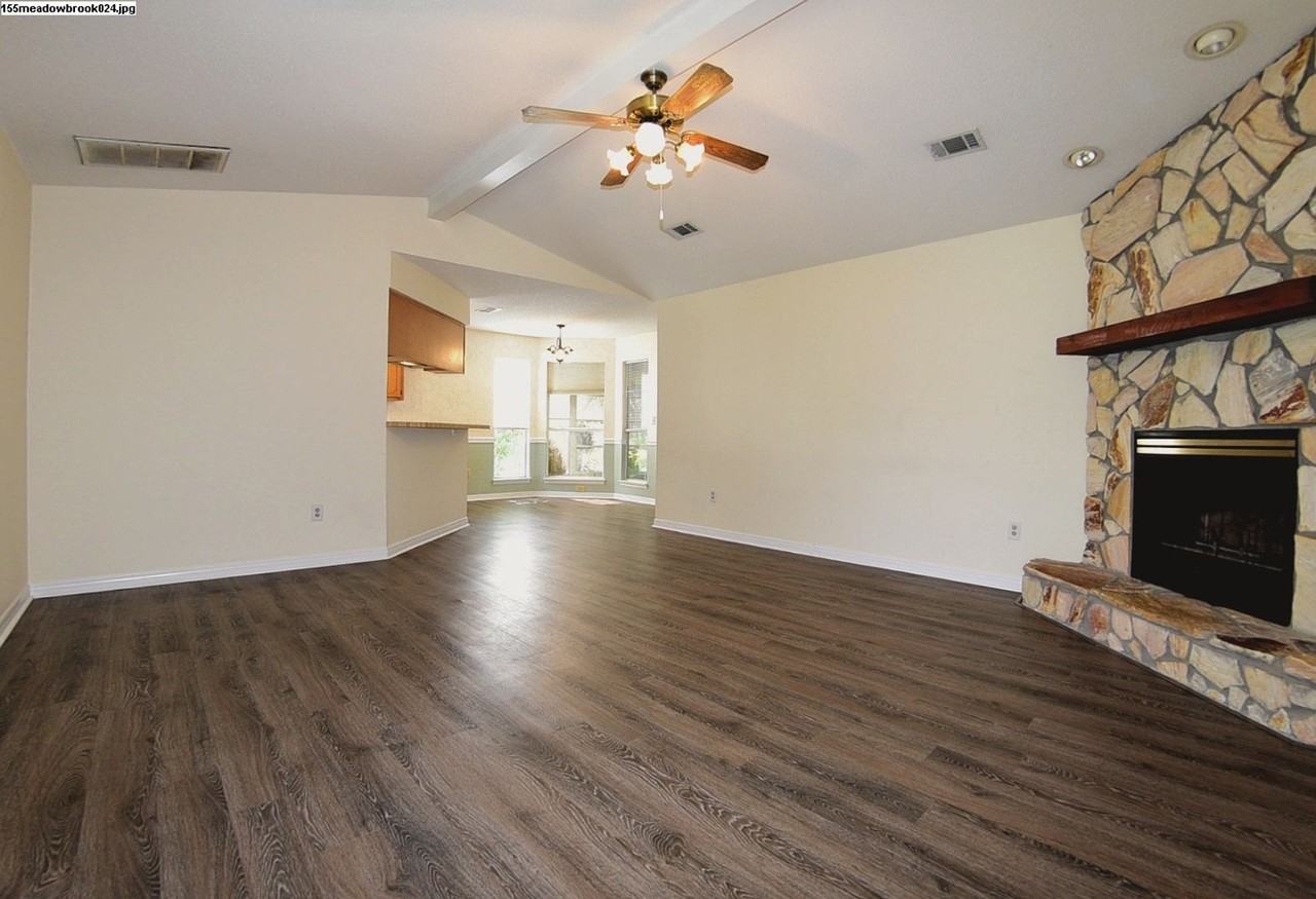 155 Meadowbrook Ct - Photo 5 of 17