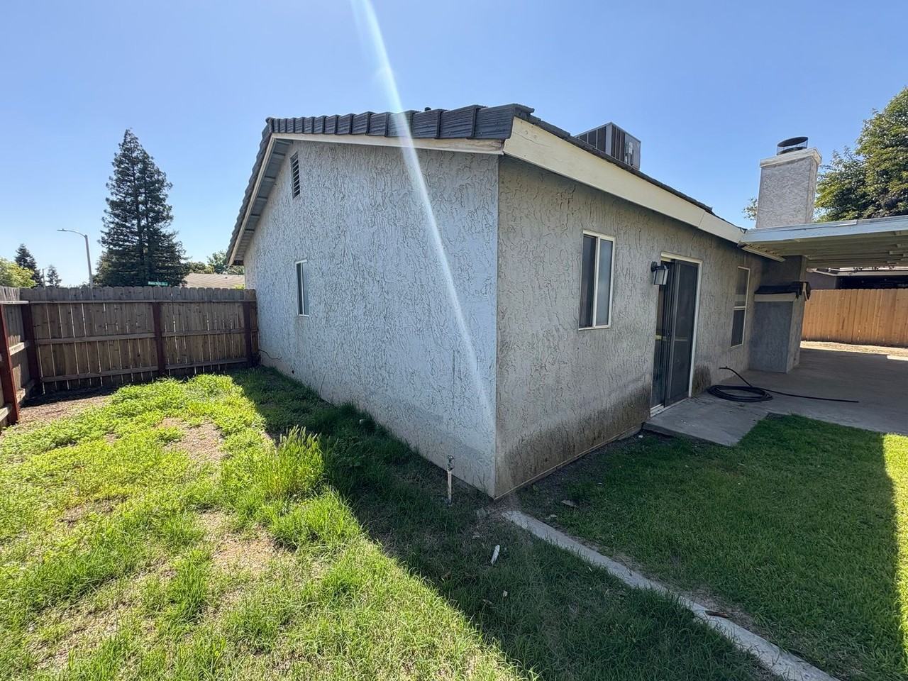 2210 W Buena Vista Ave - Photo 2 of 30