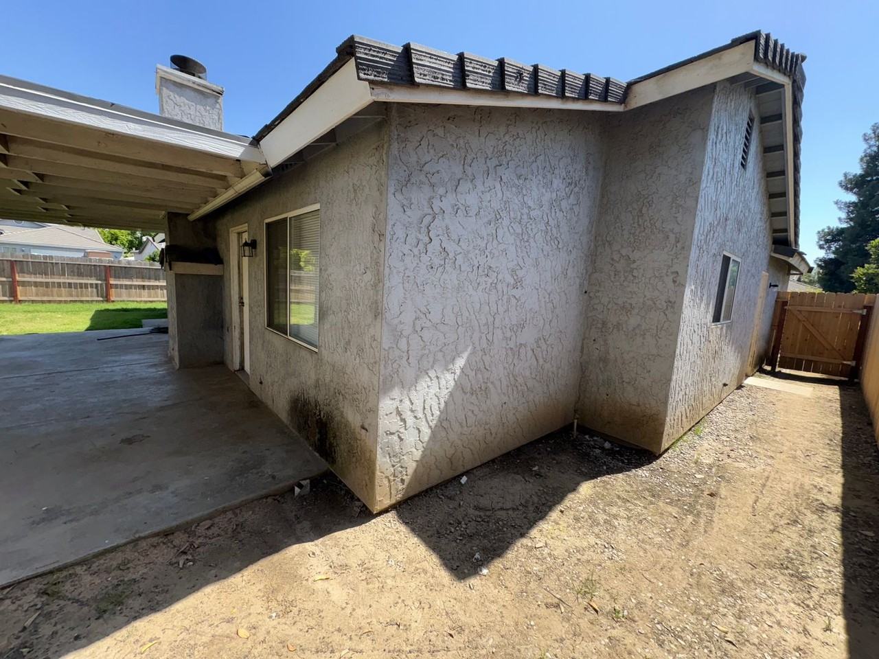 2210 W Buena Vista Ave - Photo 6 of 30