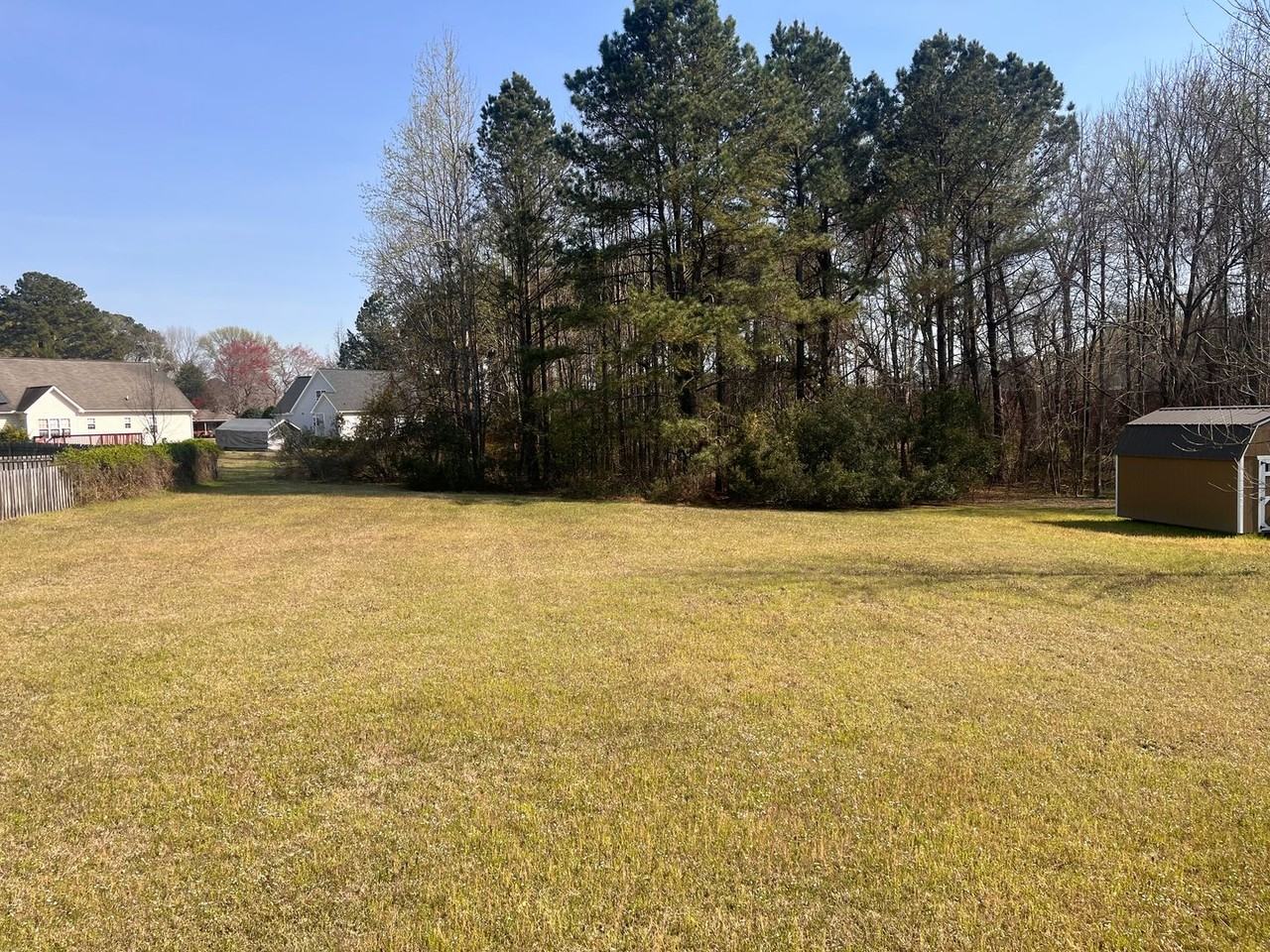 912 Shannondale Dr - Photo 2 of 13