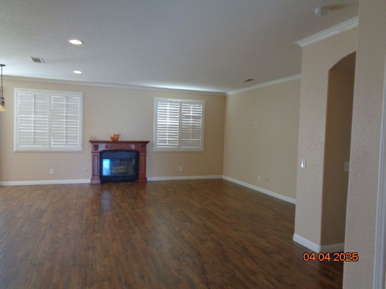 42944 Edson Ave - Photo 2 of 20