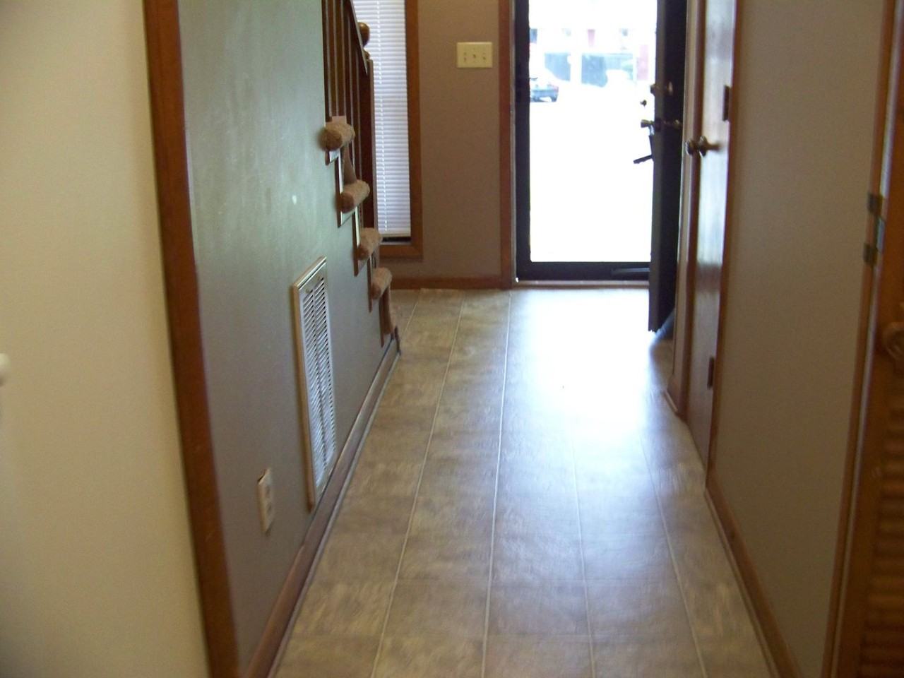 1198 Windham Ct - Photo 4 of 19