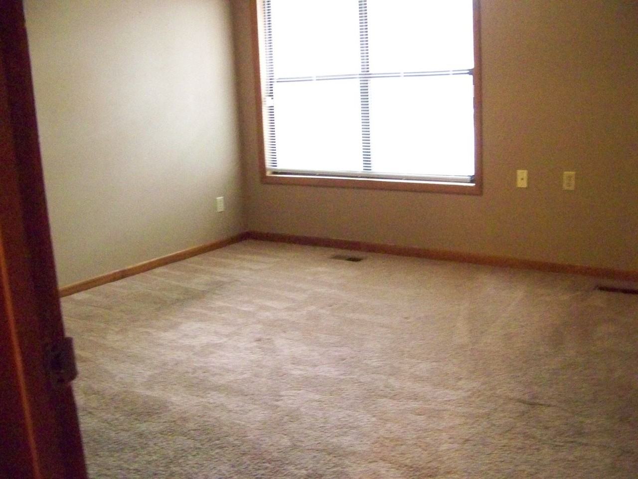 1198 Windham Ct - Photo 6 of 19