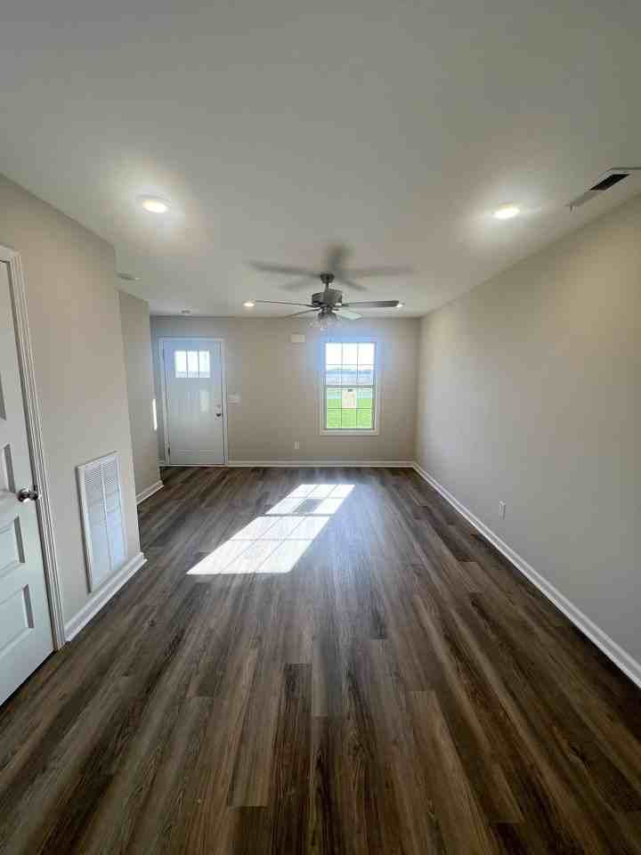 1130 Pembroke Oak Grove Rd - Photo 6 of 24