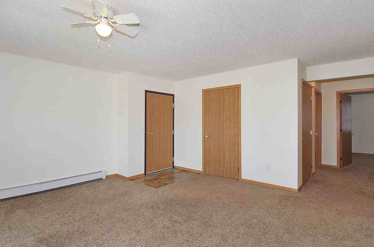 2310 Park Ave Nw #504 - Photo 4 of 9