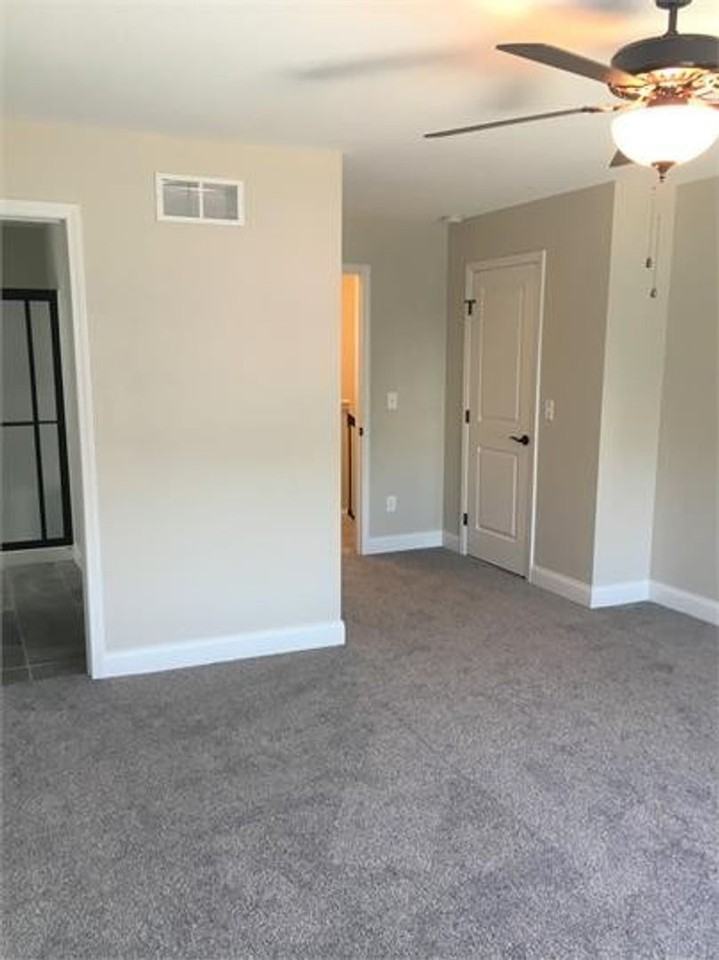 1408 Cobblestone Way - Photo 6 of 19