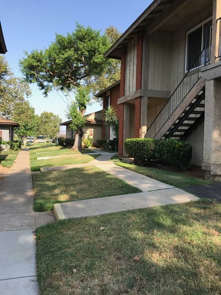 1664 Summertime Dr - Photo 2 of 21