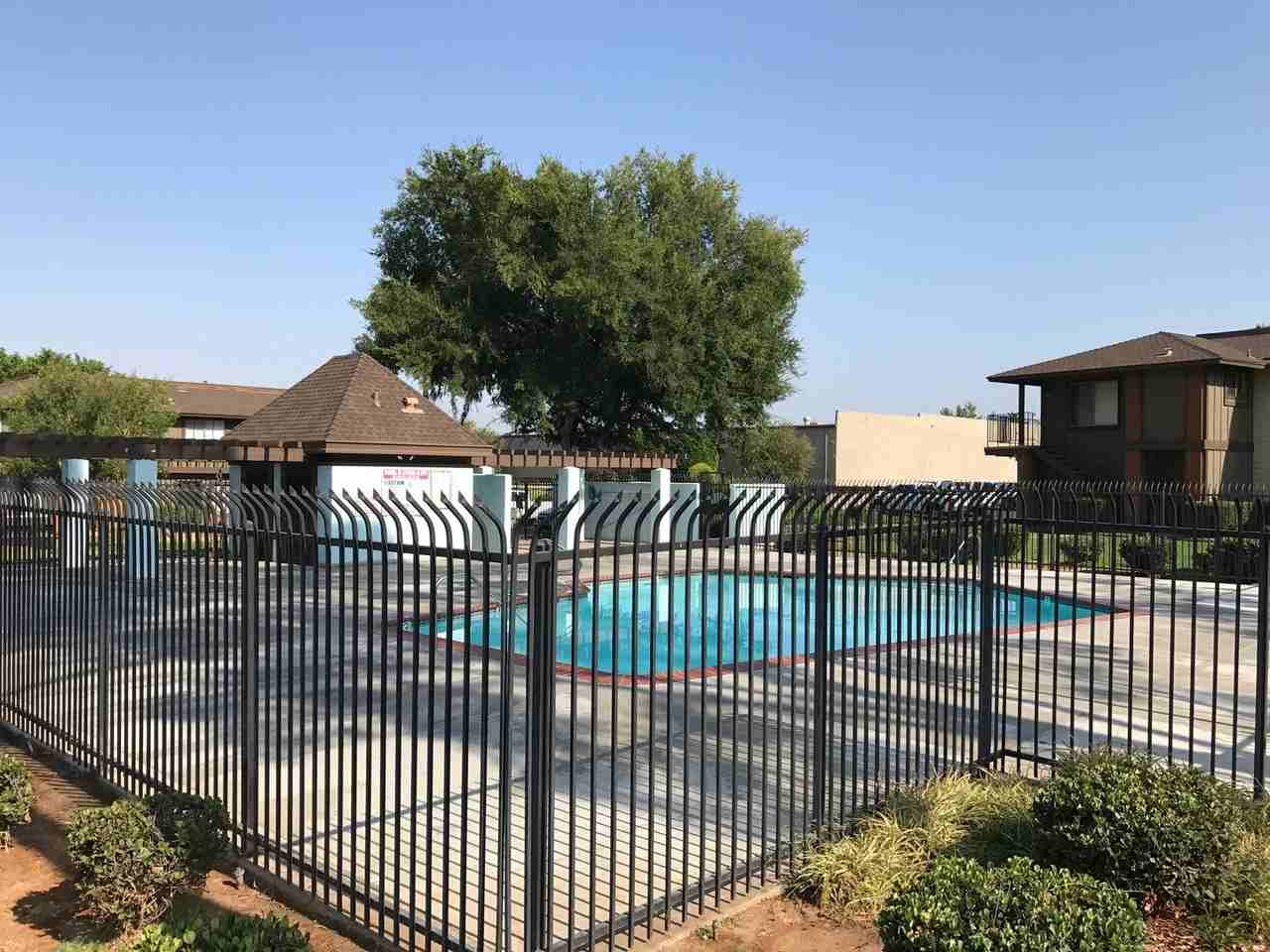 1664 Summertime Dr - Photo 3 of 21