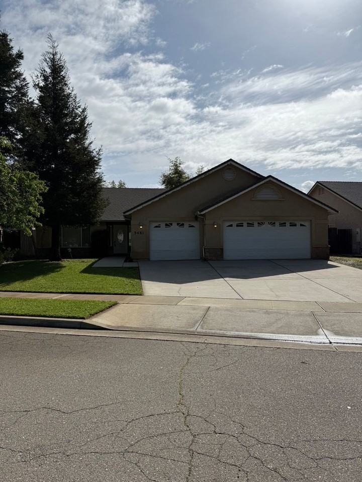 3481 Cockerill Dr - Photo 4 of 17