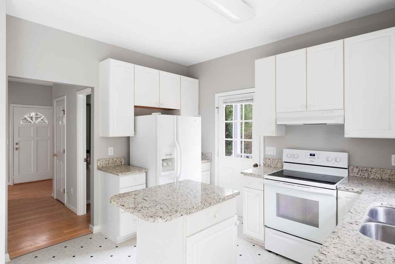 230 Forbush Mountain Dr - Photo 4 of 21