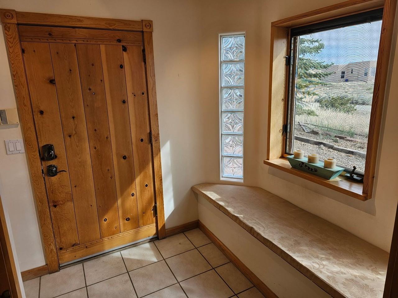 4 Buena Ventura Pl - Photo 2 of 43