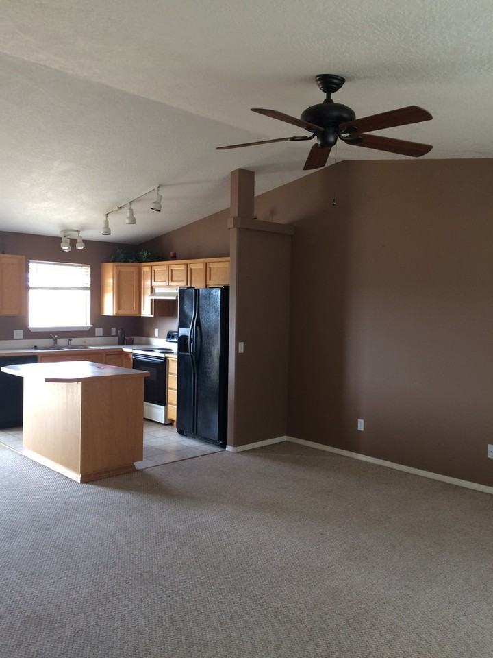 1509 Nw Bella Vista Dr - Photo 2 of 15