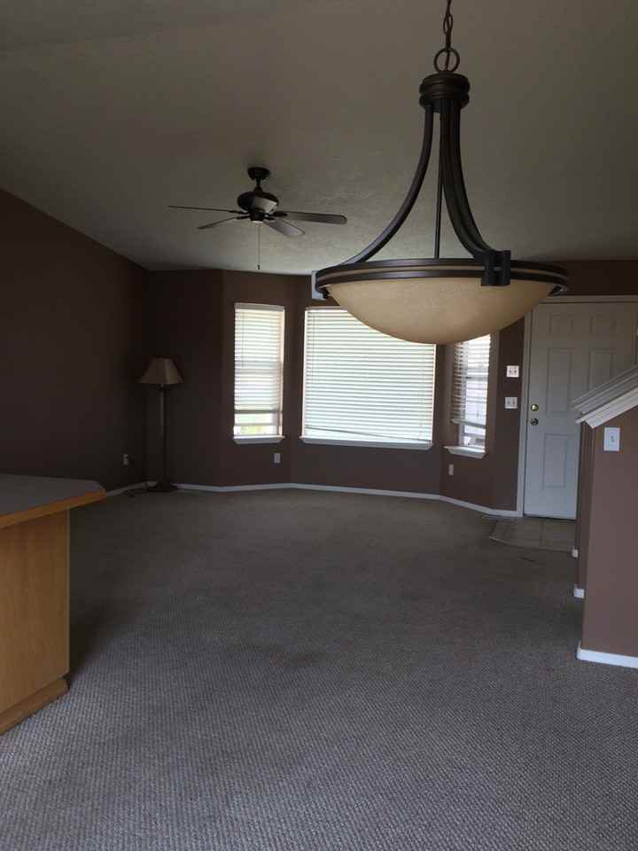 1509 Nw Bella Vista Dr - Photo 3 of 15